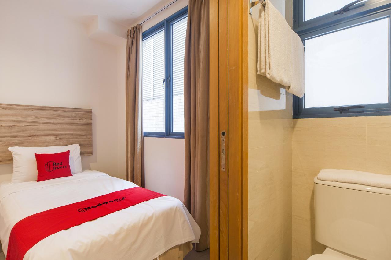 Reddoorz Plus @ Victoria Street Singapore Exterior foto