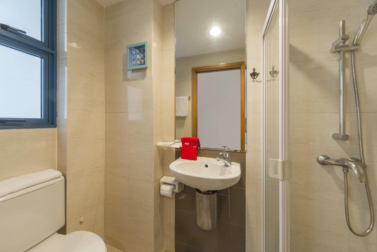 Reddoorz Plus @ Victoria Street Singapore Exterior foto